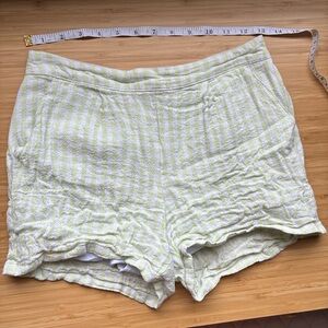 Abercrombie Kids Light Green Striped High Waist Shorts size 13 14